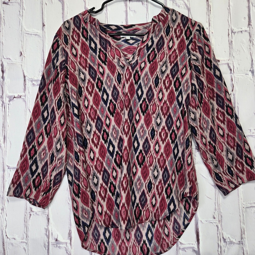 Maurices Pink Navy Ikat Diamond Print Roll Tab‎ Sleeve Blouse XS Split V-Neck